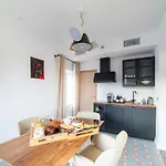 Hotell Les Du Prieure 3*