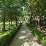 Hotell Les Du Prieure 3*