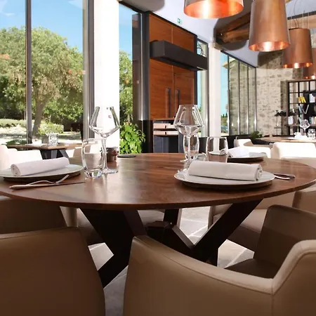 Hotel Les Du Prieuré