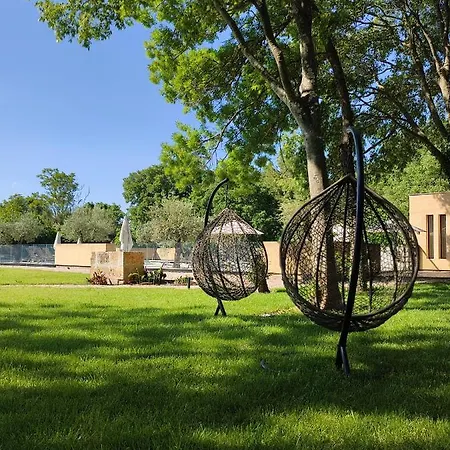 Hotel Les Du Prieuré