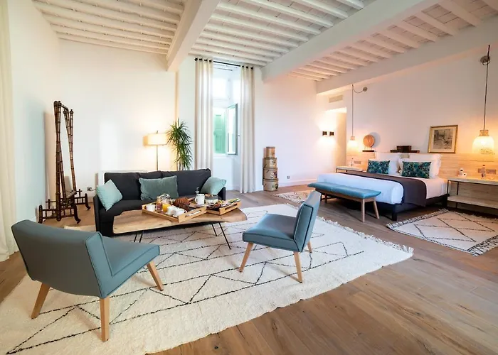 Les Du Prieure Hotel